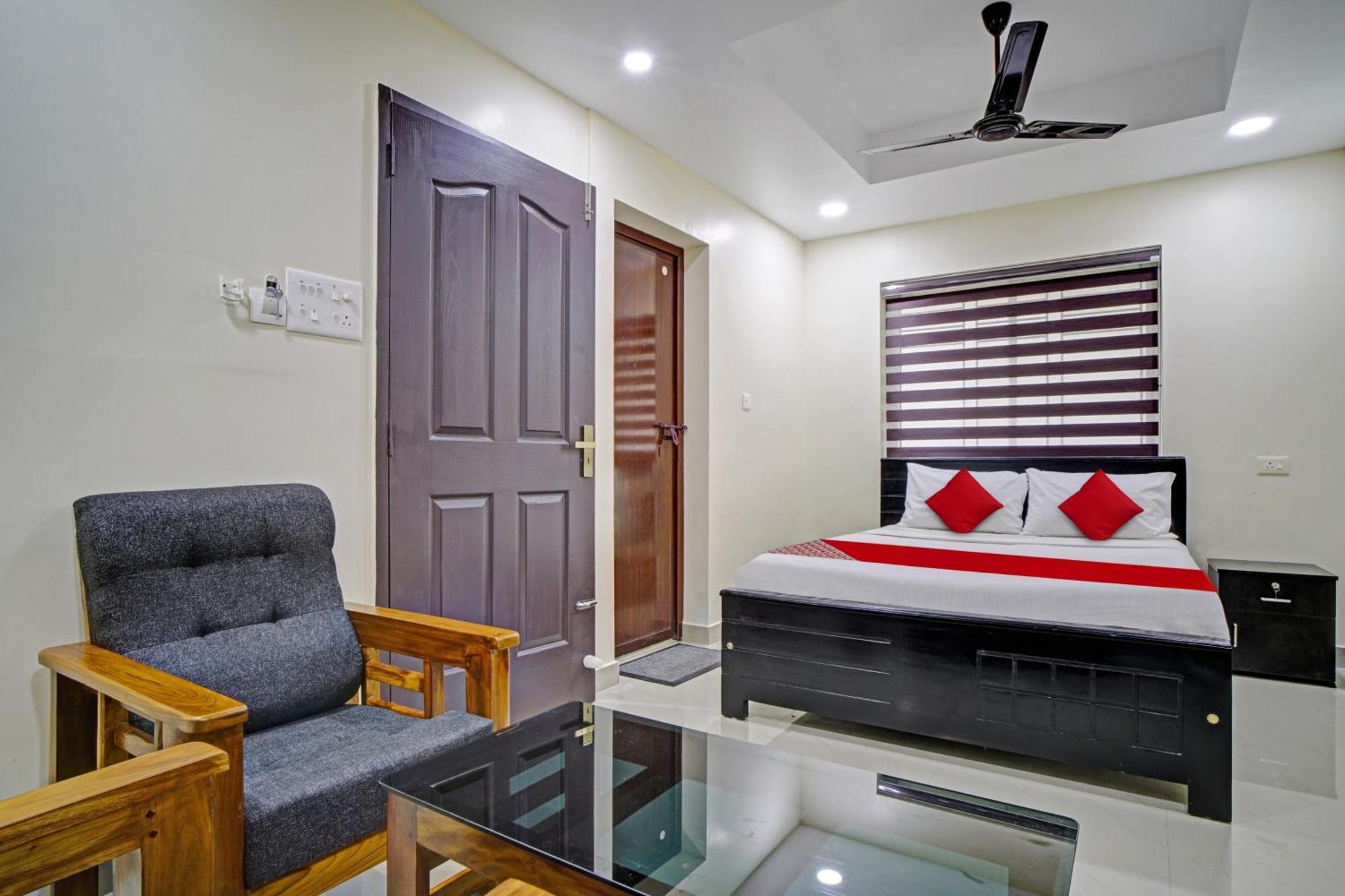 Hotel O Crystal Executive Suites Kochi Dış mekan fotoğraf