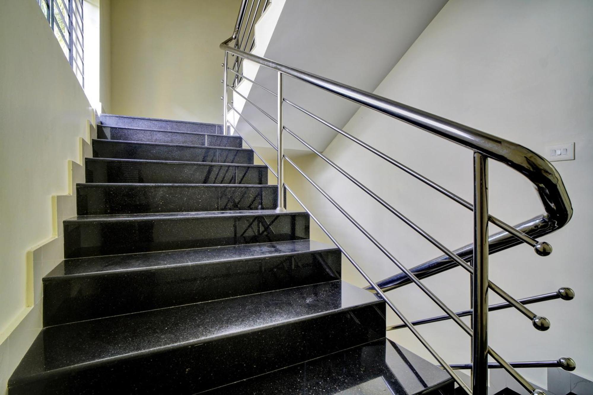 Hotel O Crystal Executive Suites Kochi Dış mekan fotoğraf