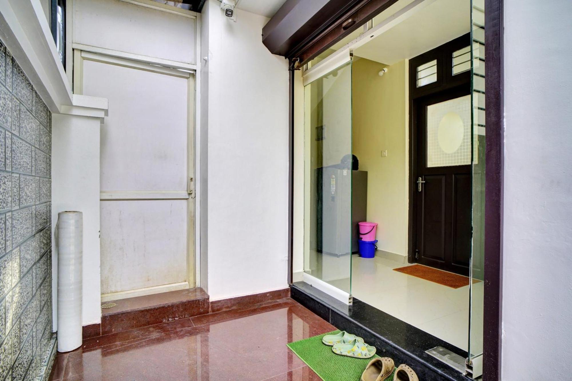 Hotel O Crystal Executive Suites Kochi Dış mekan fotoğraf